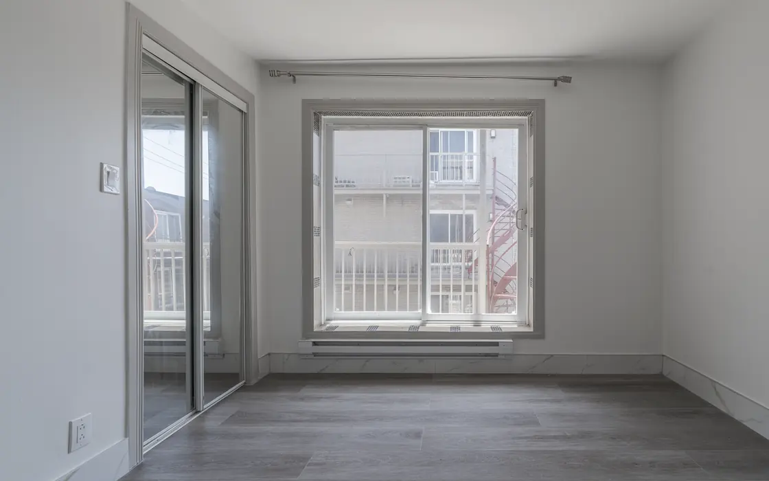 Living room — Grenet 407